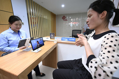 指尖轻点，沟通无碍 杭州首套“手语姐姐”实时在线翻译系统温暖上线